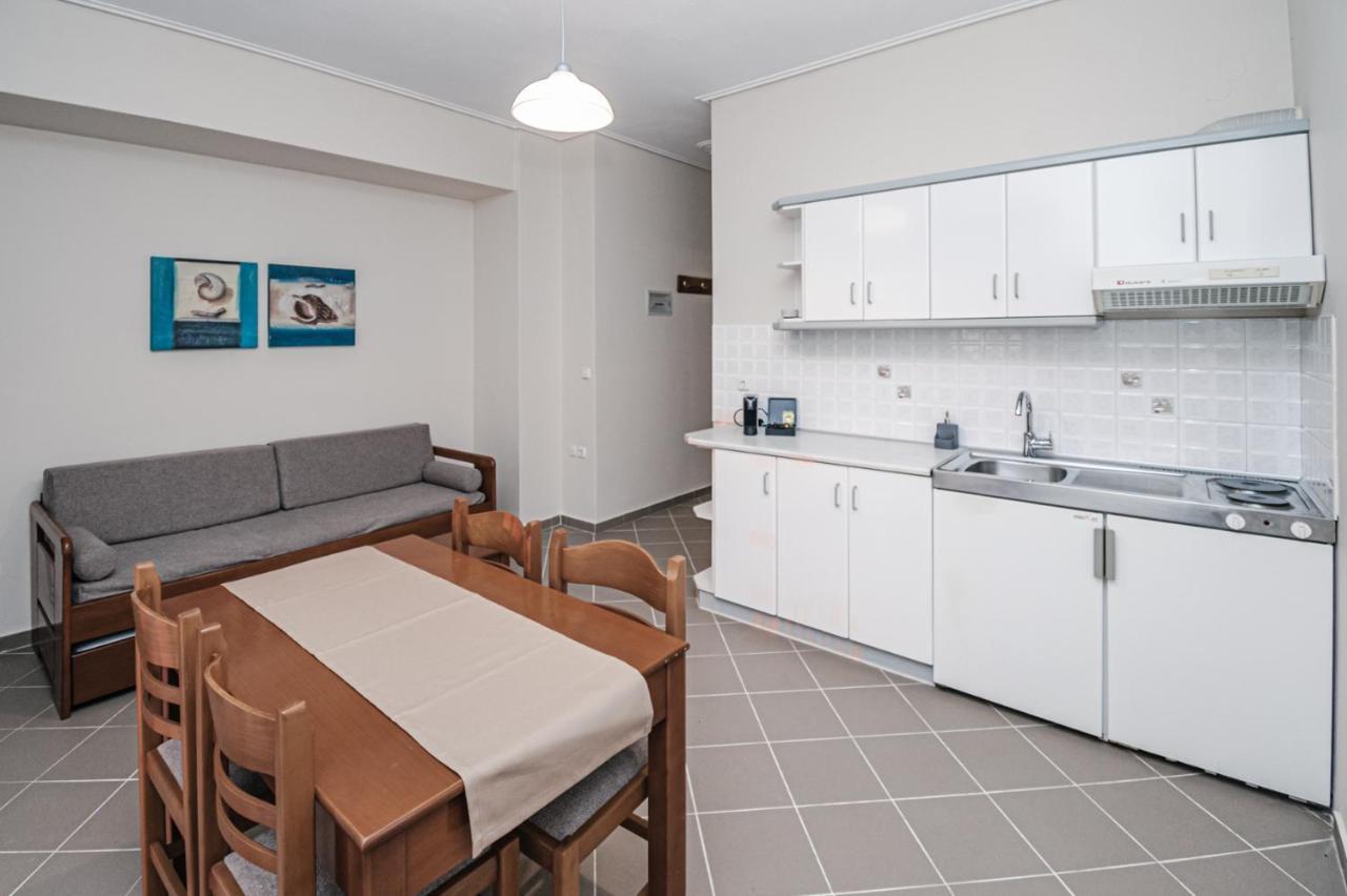كيوبارِسِيا Terra Helios Suites & Studios الغرفة الصورة