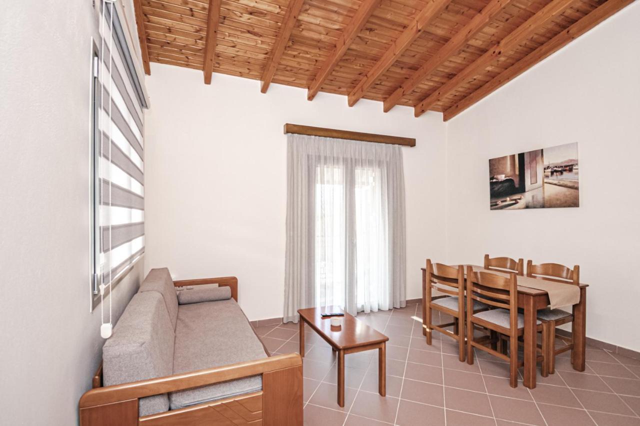 كيوبارِسِيا Terra Helios Suites & Studios المظهر الخارجي الصورة