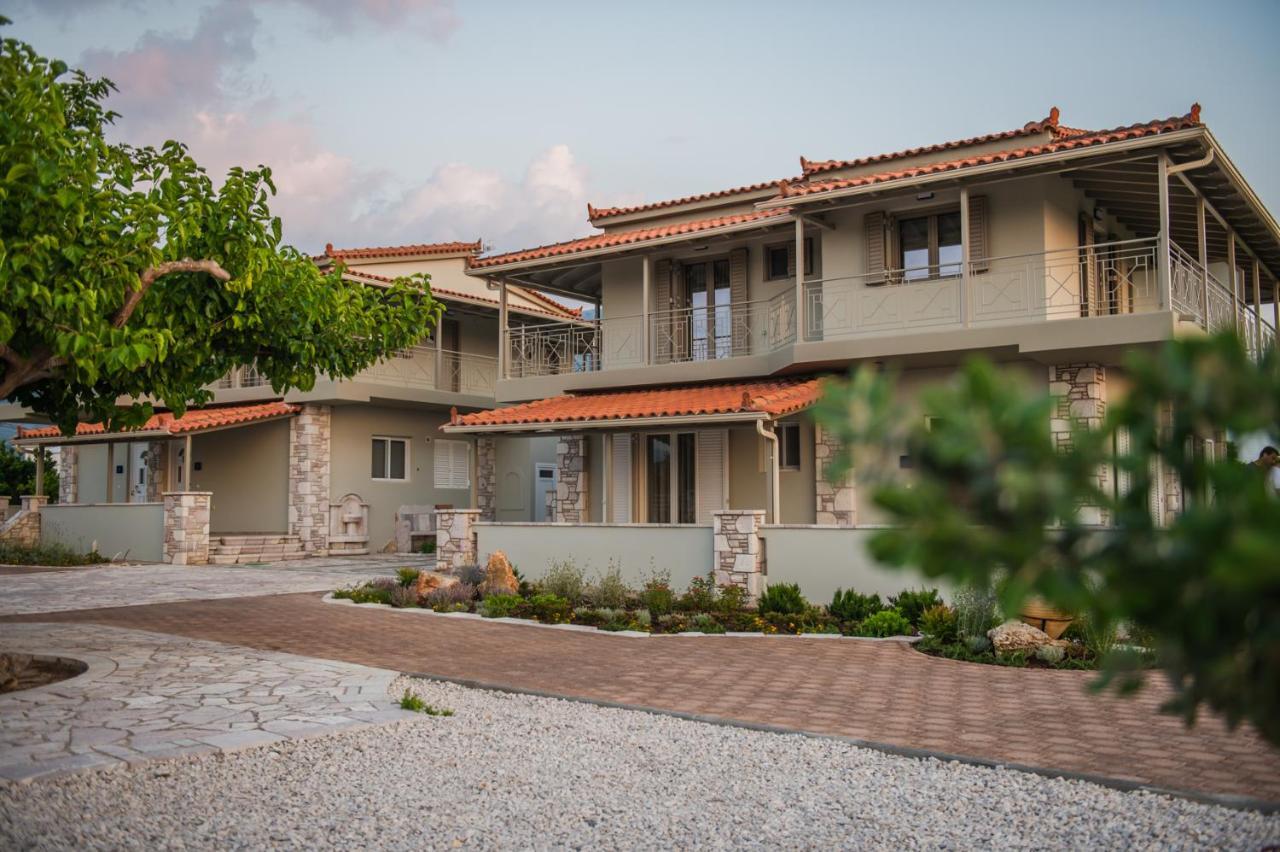 كيوبارِسِيا Terra Helios Suites & Studios المظهر الخارجي الصورة