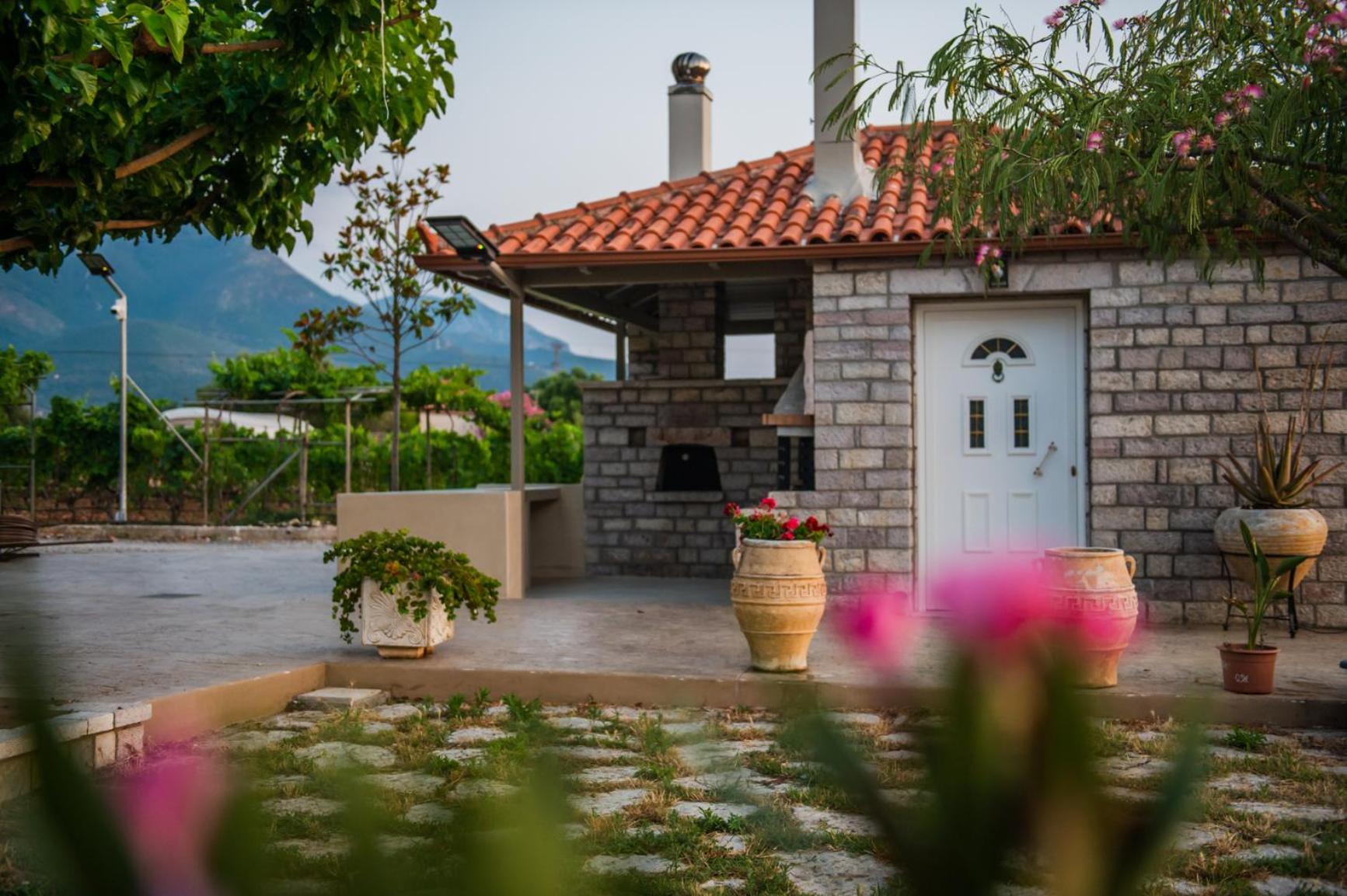 كيوبارِسِيا Terra Helios Suites & Studios المظهر الخارجي الصورة