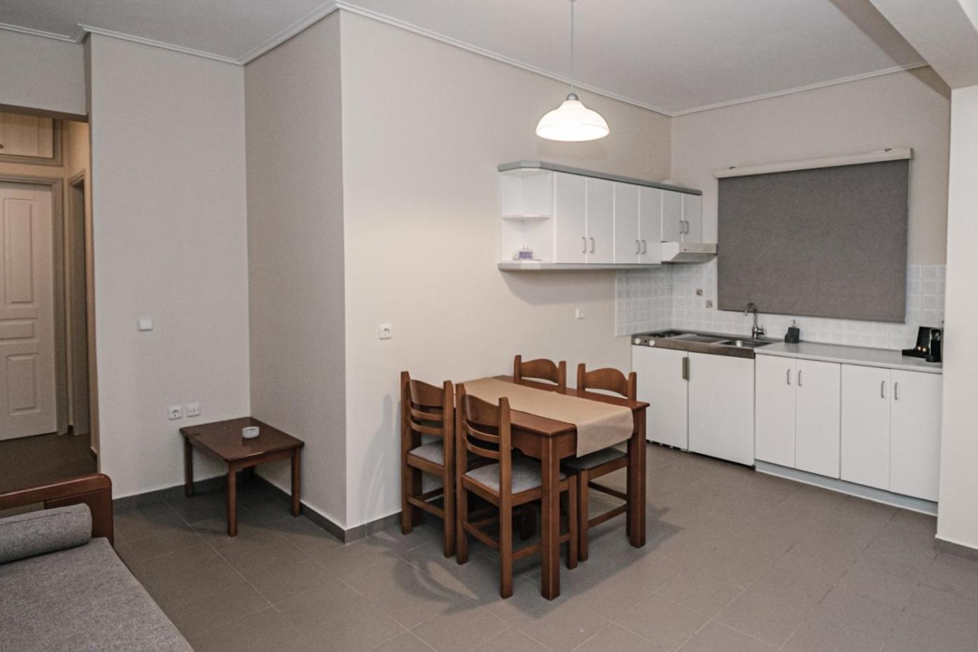 كيوبارِسِيا Terra Helios Suites & Studios الغرفة الصورة