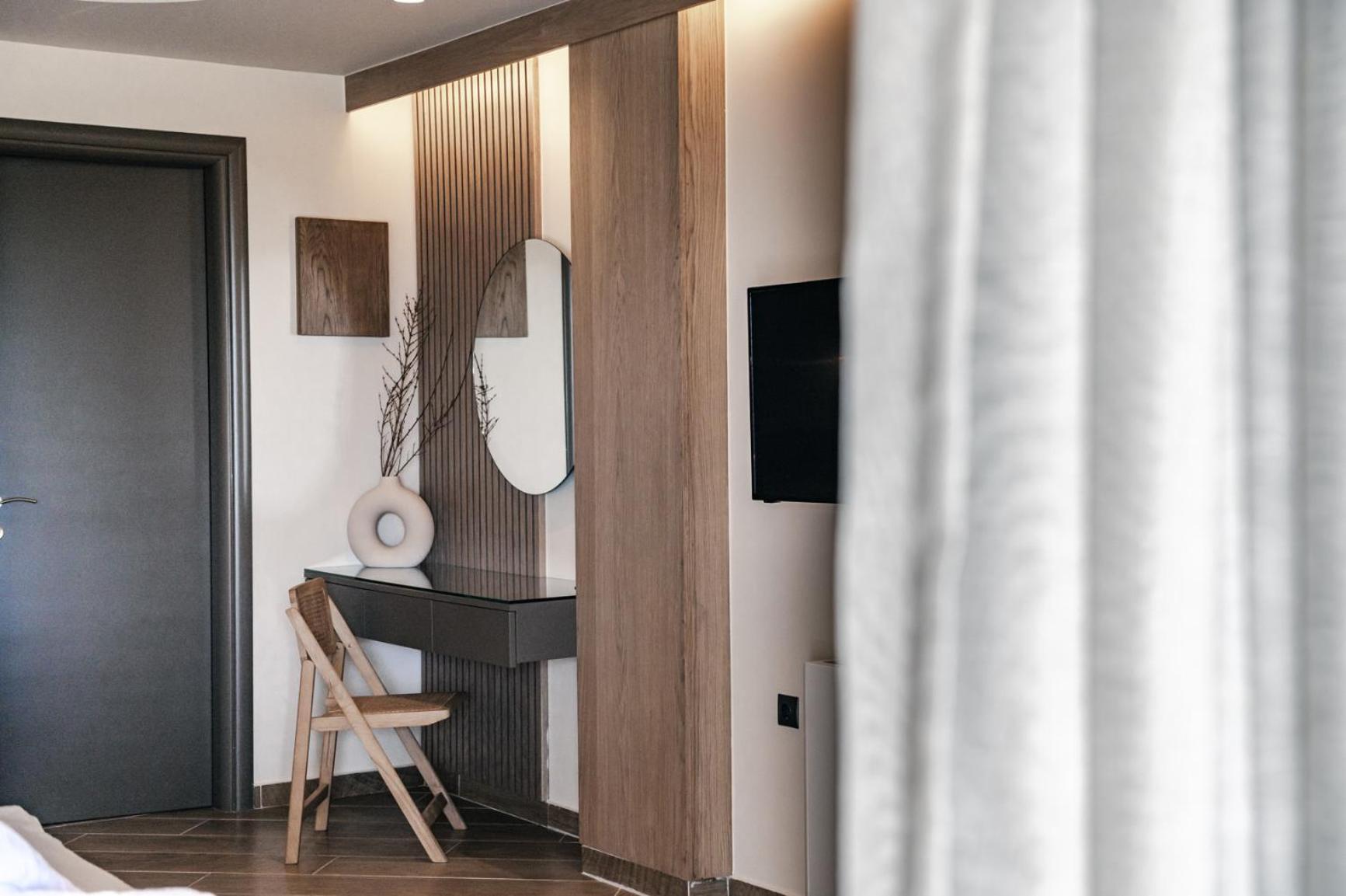 كيوبارِسِيا Terra Helios Suites & Studios الغرفة الصورة