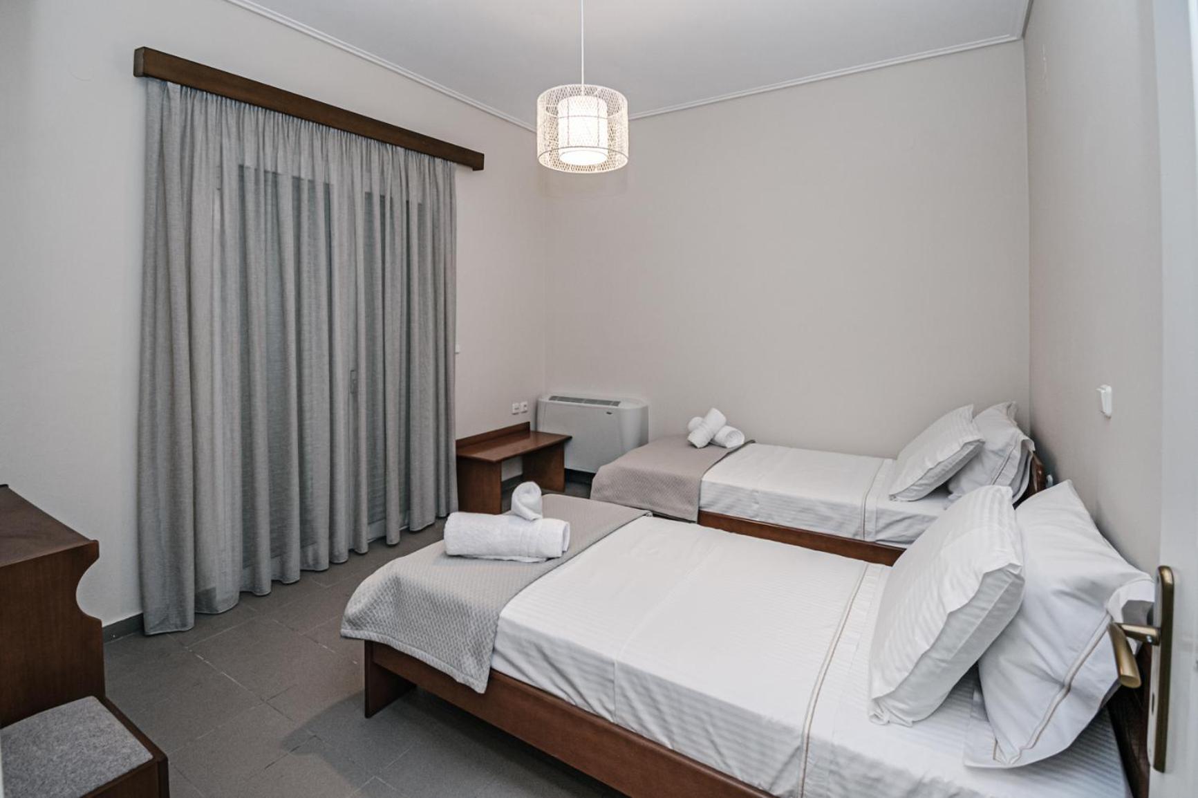 كيوبارِسِيا Terra Helios Suites & Studios الغرفة الصورة