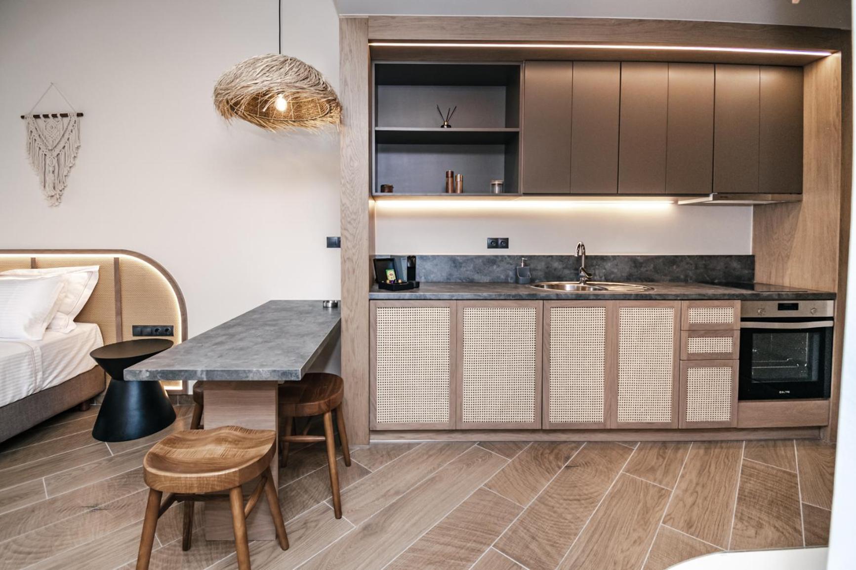كيوبارِسِيا Terra Helios Suites & Studios الغرفة الصورة
